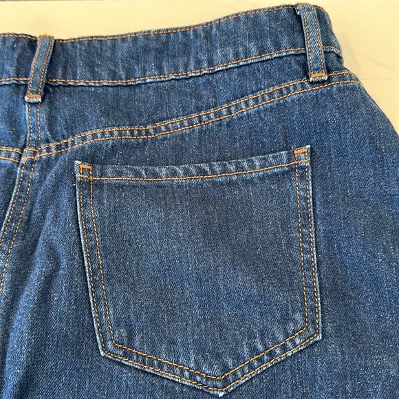 Old Navy denim mini skirt, size 8. - Picture 4 of 4